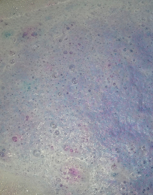 Relax & Smell Great With Our Cleansing Bath Fizz